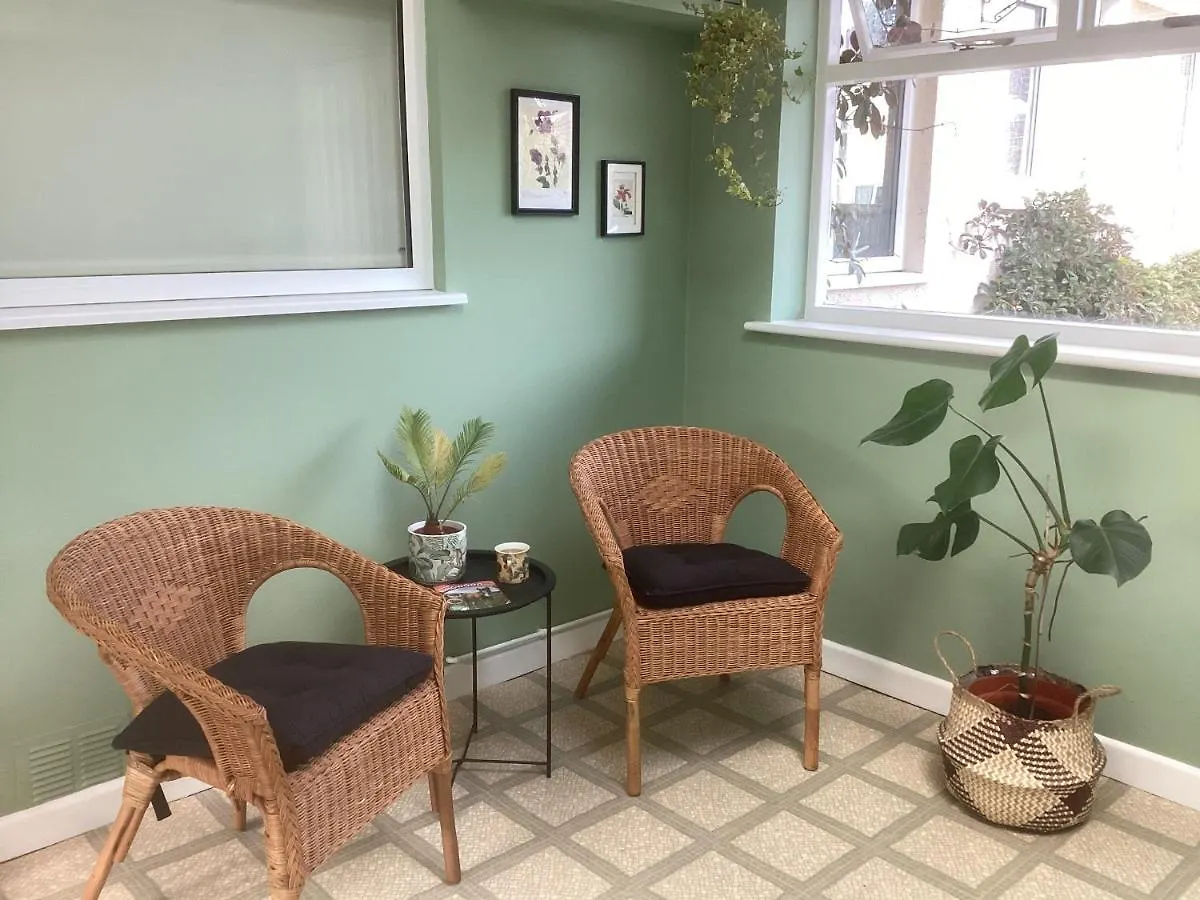 Apartment Forest Heath Holidays - Denphyl Ringwood United Kingdom