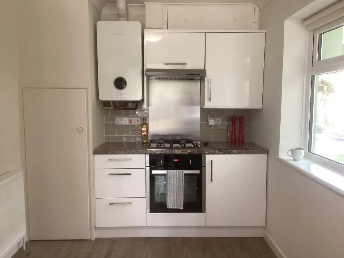 Forest Heath Holidays - Denphyl Ringwood