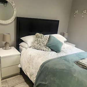 https://brand-new-apartment-in-knutsford.hotelsin-chester.com
