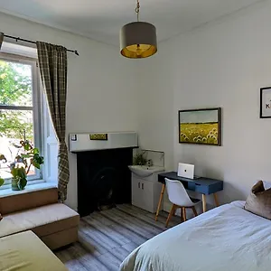 https://friends-family-room-city-center.edinburghhotelsuk.org